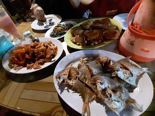 Balekambang Resto 1