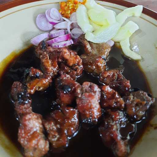 Sate Babi Asli Tambaksegaran 7