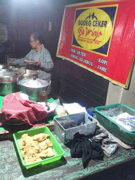 Warung Gudeg Ceker Bu Wiryo 6