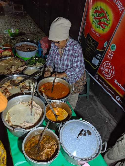 Warung Gudeg Ceker Bu Wiryo 8