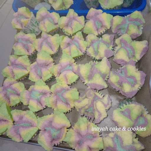 Inayah Cake & Cookies 6