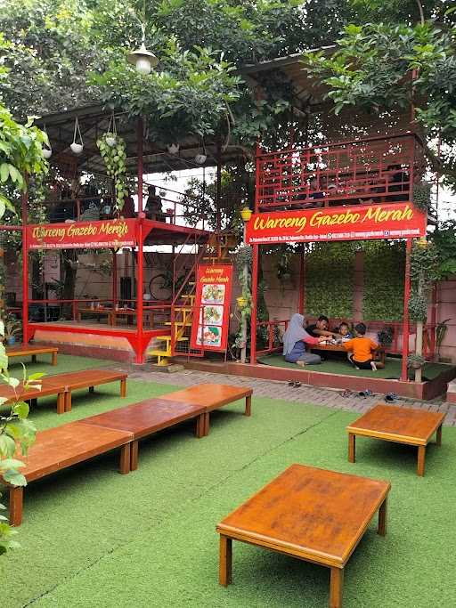 Waroeng Gazebo Merah 1