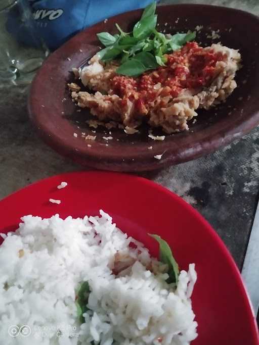 Pecel Ayam Cak Bedul 10