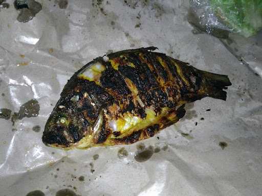 Warung Spesial Ikan Bakar 1