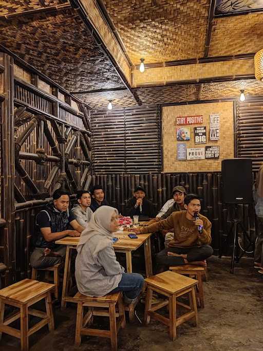 Ngadaweung Cafe 6