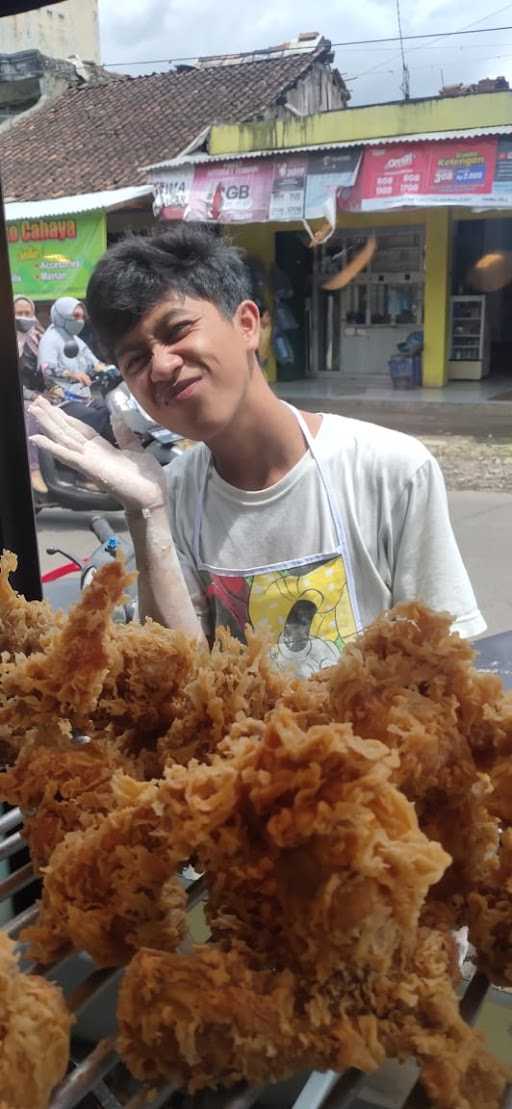 Fried Chicken Aghni Pasar Simpang 2