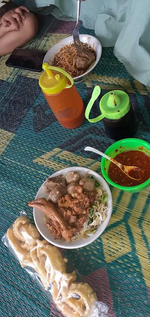 Mie Bbm(Bakso Bang Makmur) 1