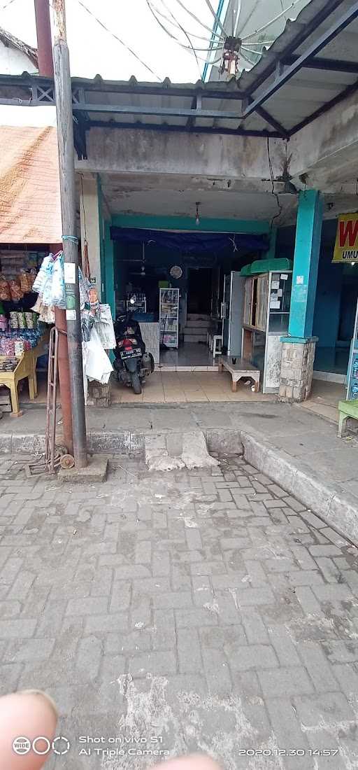 Warung Nasi Dan Penginapan Erni 2