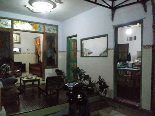 Warung Mbak Ju 9