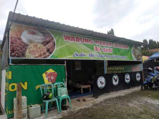 Warung Bu Susi Spesial Nasi Uduk & Tahu Campur 2