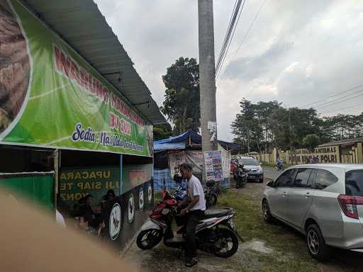 Warung Bu Susi Spesial Nasi Uduk & Tahu Campur 1