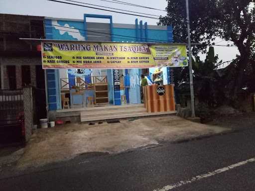 Warung Makan Tsaqifa Seafood. 8