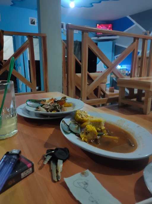 Warung Makan Tsaqifa Seafood. 1