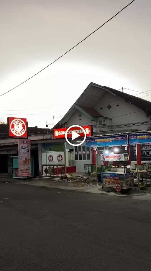 Kedai Tiwul Ayu Indrokilo, Pengging 1