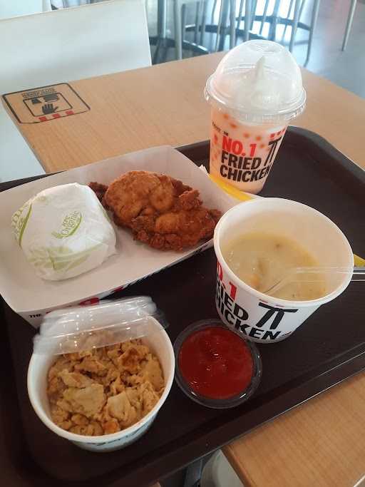 KFC - Transmart Setiabudi Semarang 8