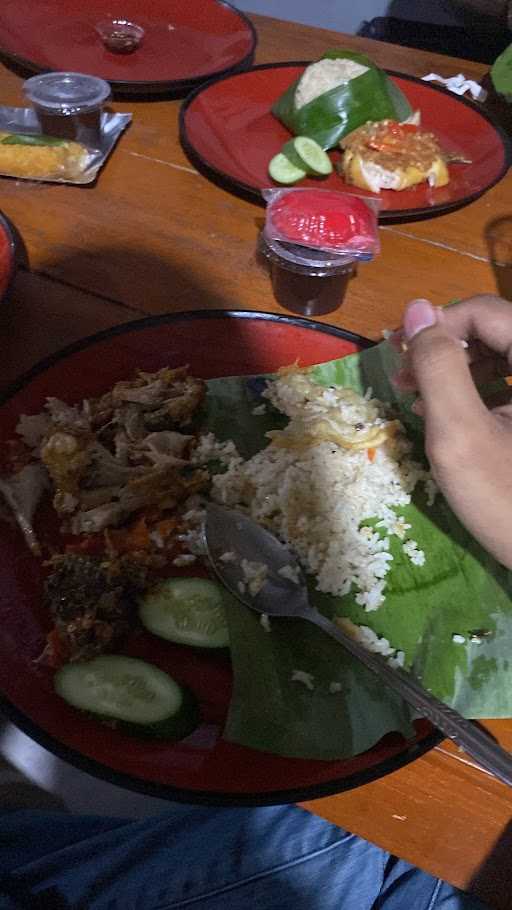 Ayam Gepuk Saudara 8