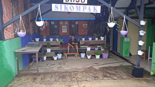 Rumah Makan Dan Baso Sikompak 9