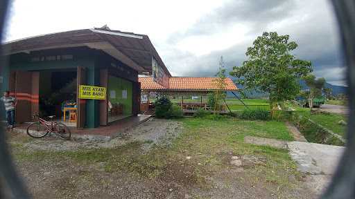 Saung Omi 8