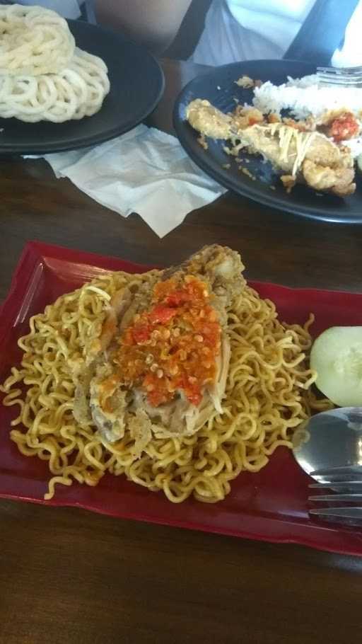 Ayam Geprek Mbok Nin 5