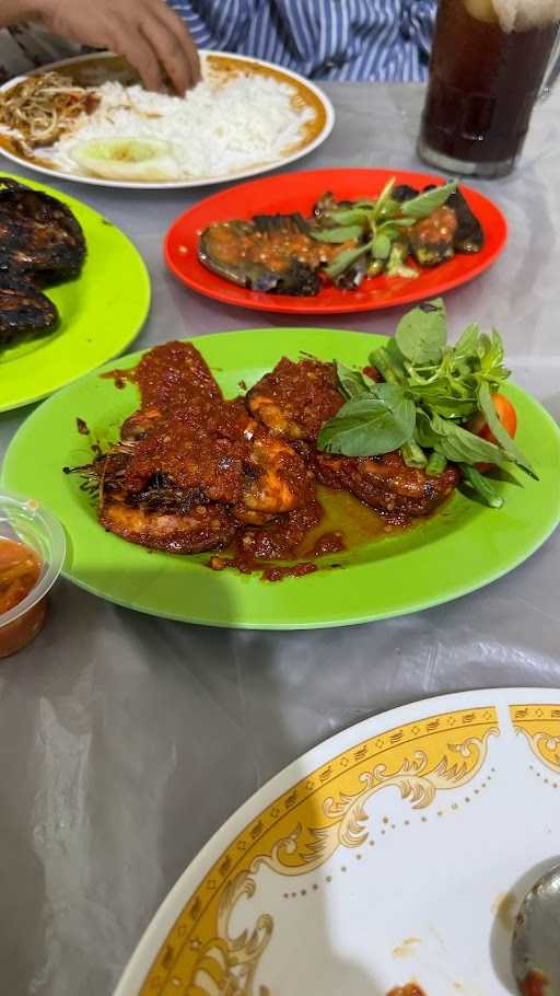 Ikan Bakar Pesona 8