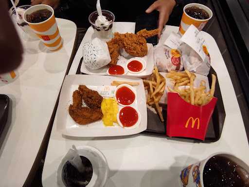 Mcdonald'S A.Yani Banyuwangi 4