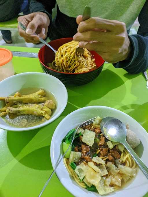 Mie Ayam Bakso Pesat 7