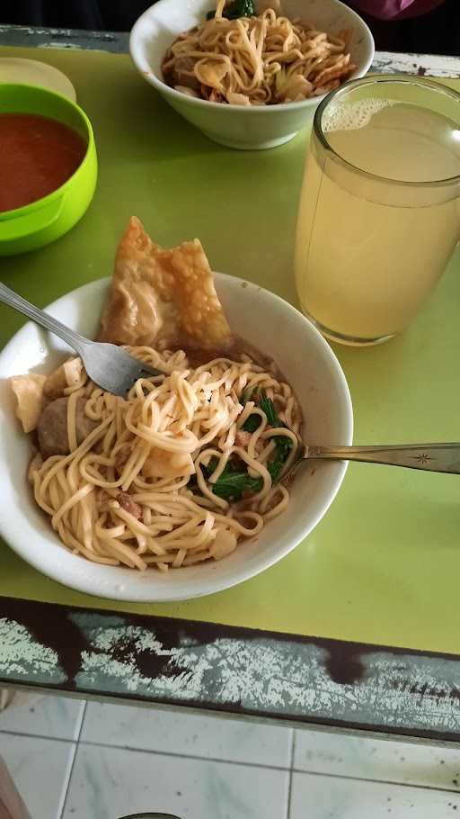 Mie Ayam Bakso Pesat 1