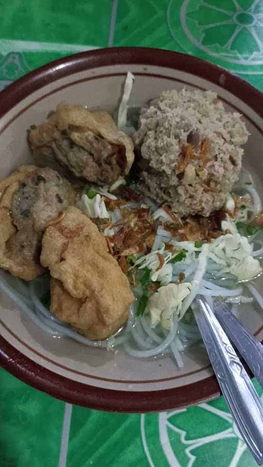 Pak Untung Bakso Restaurant 5