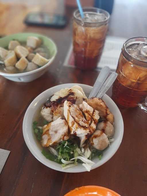 Warung Bakso Kondusif P. Yanto 5