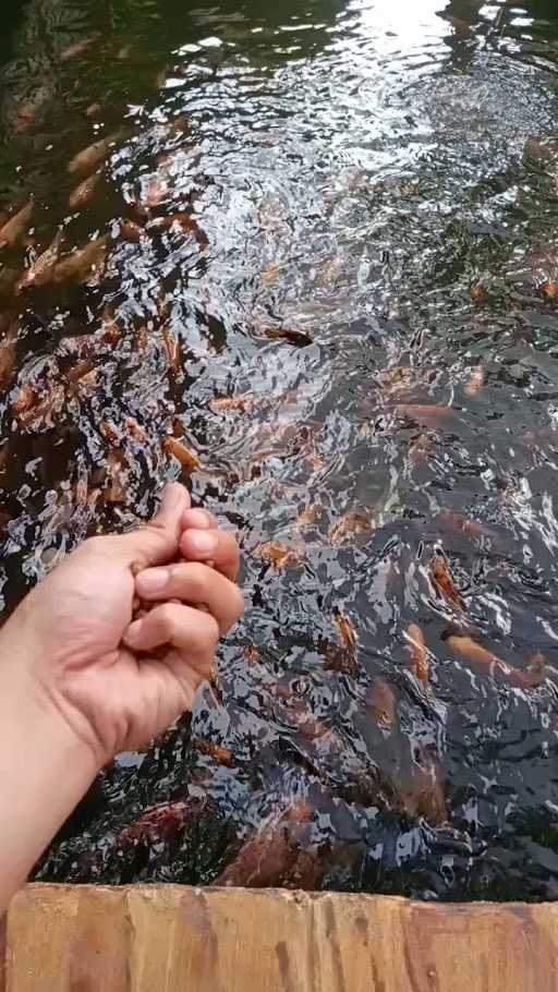 Pondok Makan Wa' Edi 6