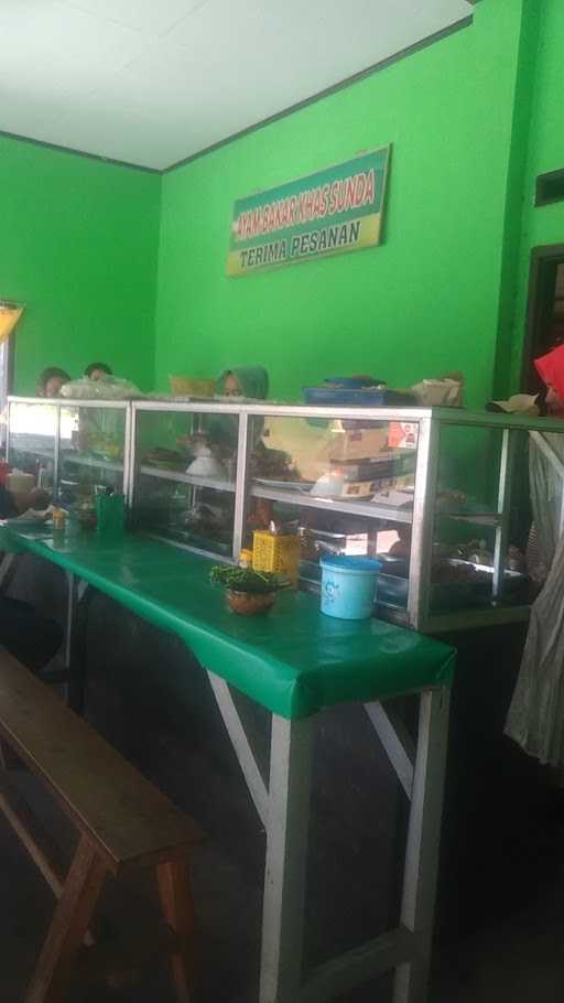 Warung Nasi Berkah Sadulur Khas Sunda 9