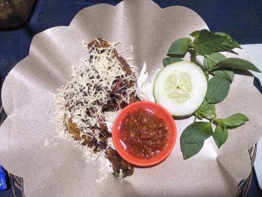 Ayam Bakar Den Bagoes 1