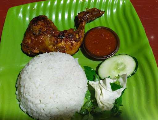 Warung Nasi Uduk Selera 4