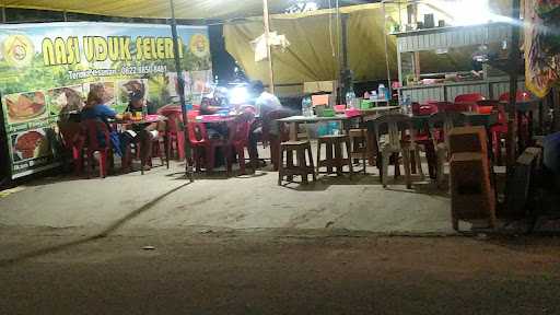 Warung Nasi Uduk Selera 7