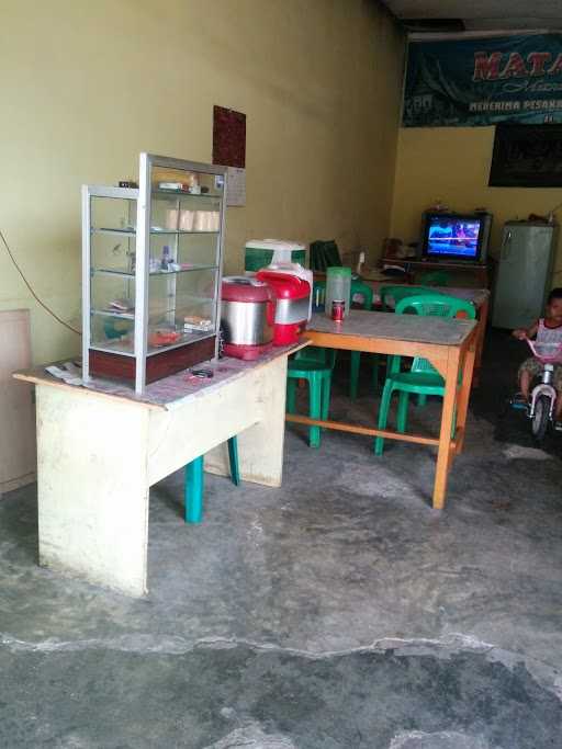 Rumah Makan Mata Air Murni 5