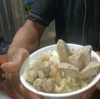 Bakso & Mie Ayam Fania 1