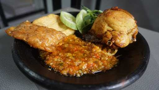 Warung Sbj (Sambal Bakar Jawara) Pati 1