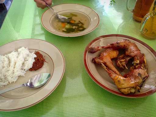 Ayam Goreng Bu Ipah 4