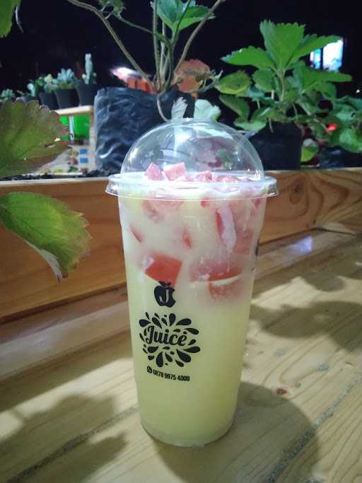 J Juice & Drinks 7