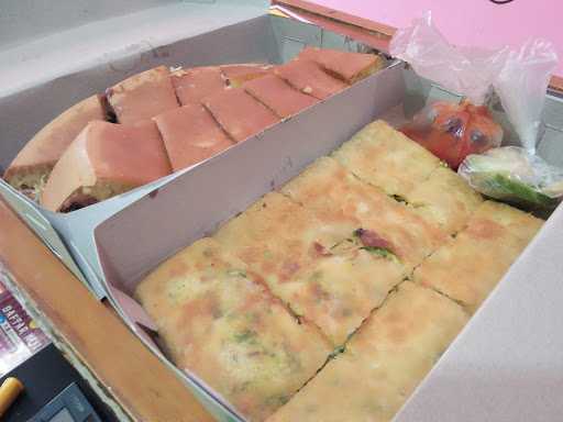 Martabak & Kedai Delta 10