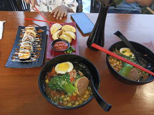 Ramen, Sushi , Resto Enak Di Batu ( Oashi Ramen ) 6