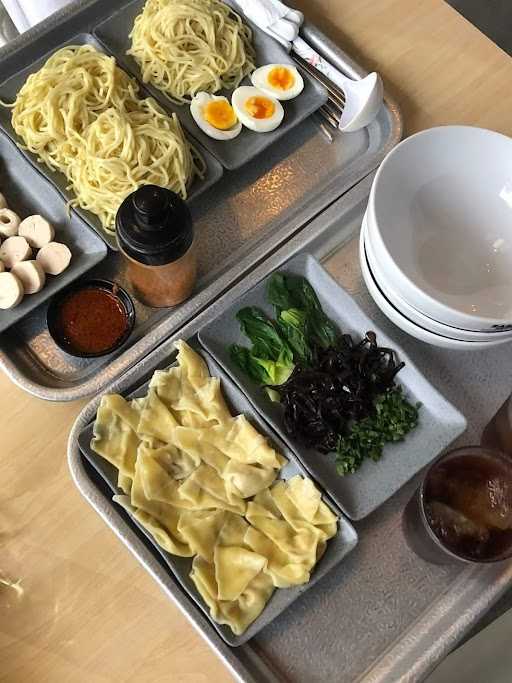 Waroenk Ramen Batu 10