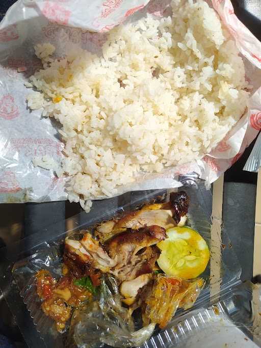 Ayam Bakar Pak D - Kota Batu 8