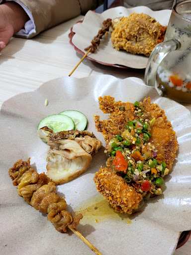 Ayam Goreng Nelongso Kota Batu 1