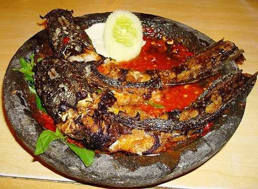 Bebek Bakar Mbak Wiwit 4