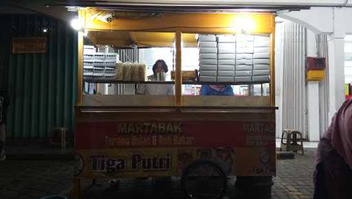 Martabak Terang Bulan Tiga Putri 7