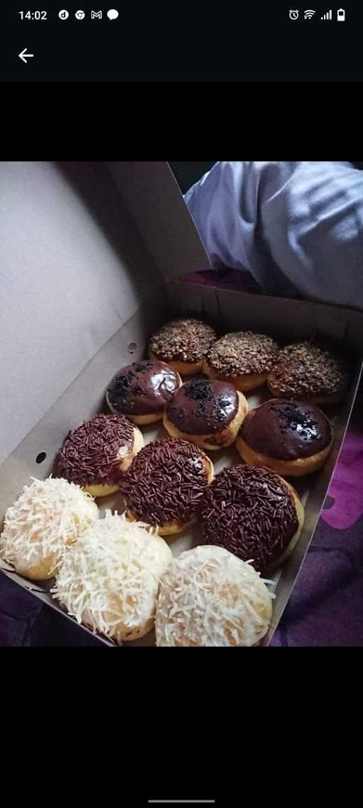 Cattleya Donuts 8