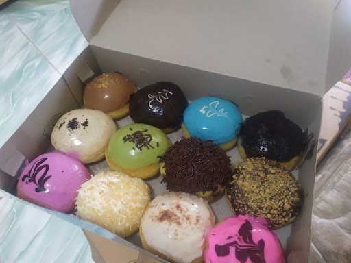 Cattleya Donuts 7