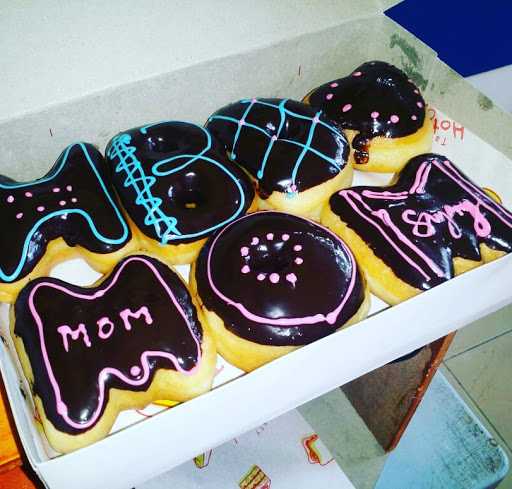 Donat Mandja 4