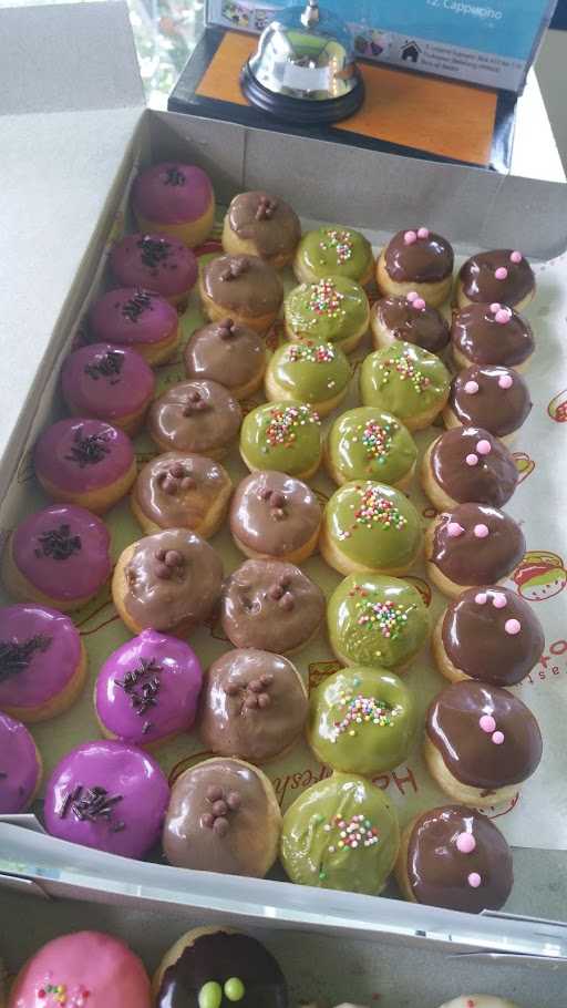 Donat Mandja 8